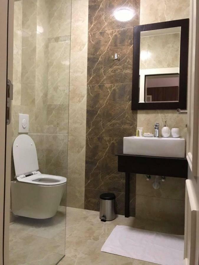 Hotel Dardani Titova Mitrovica Exterior foto